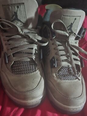 Air Jordan 4 Retro SE Wet Cement Size Y6.5 US